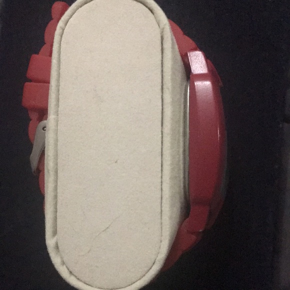 watch - Picture 3 of 4